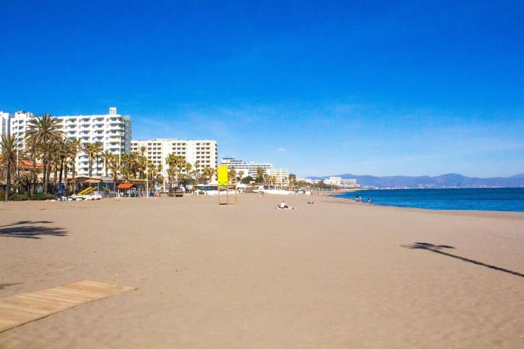Puerto Marina Luxury 2Bdr Apartment With Sea View 贝纳尔马德纳 外观 照片