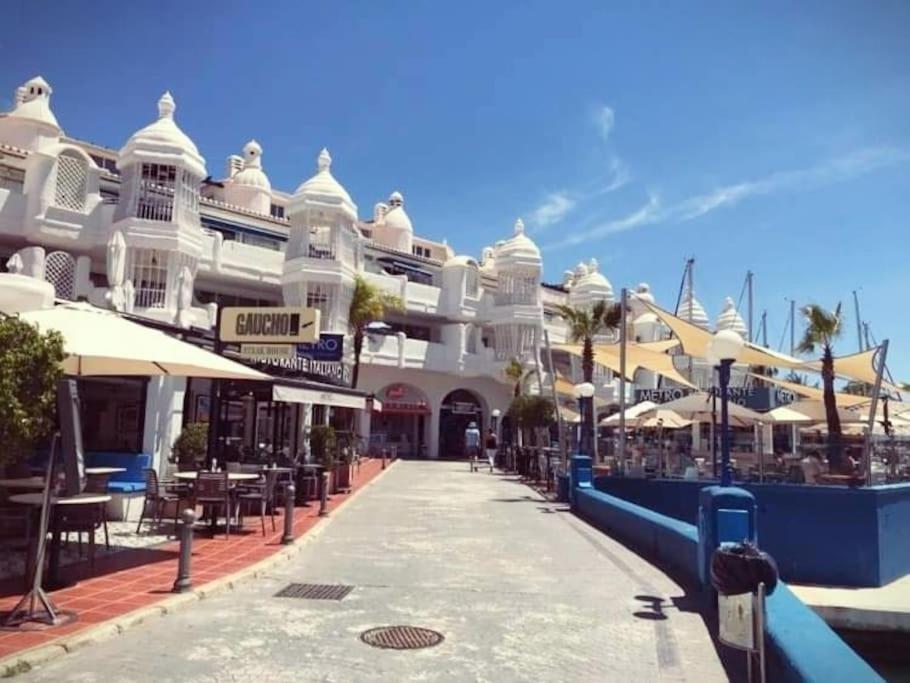 Puerto Marina Luxury 2Bdr Apartment With Sea View 贝纳尔马德纳 外观 照片