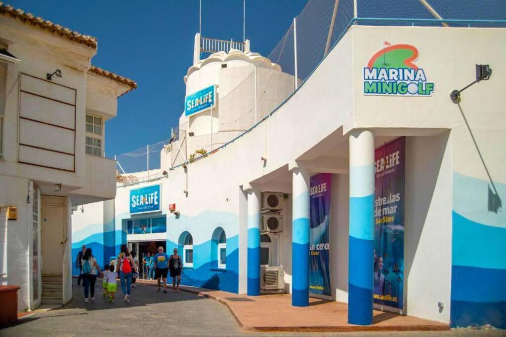 Puerto Marina Luxury 2Bdr Apartment With Sea View 贝纳尔马德纳 外观 照片