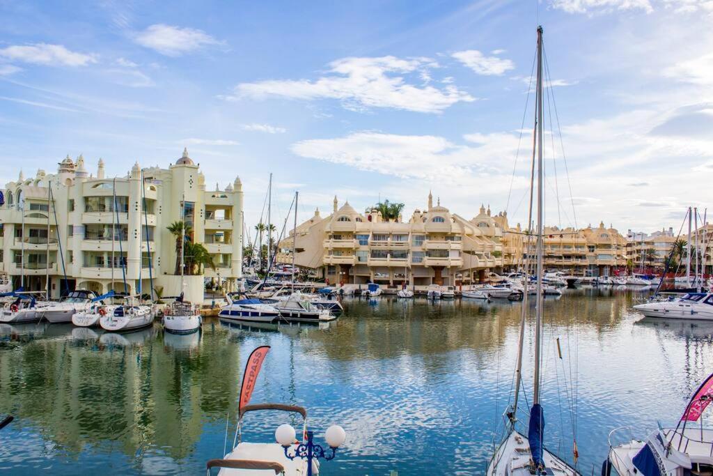 Puerto Marina Luxury 2Bdr Apartment With Sea View 贝纳尔马德纳 外观 照片