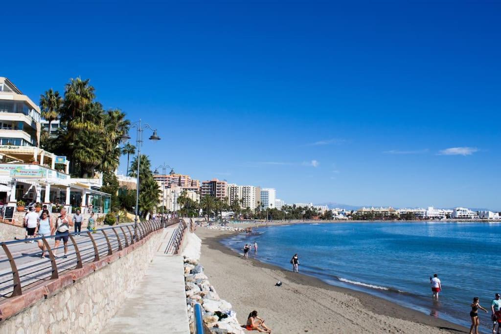 Puerto Marina Luxury 2Bdr Apartment With Sea View 贝纳尔马德纳 外观 照片