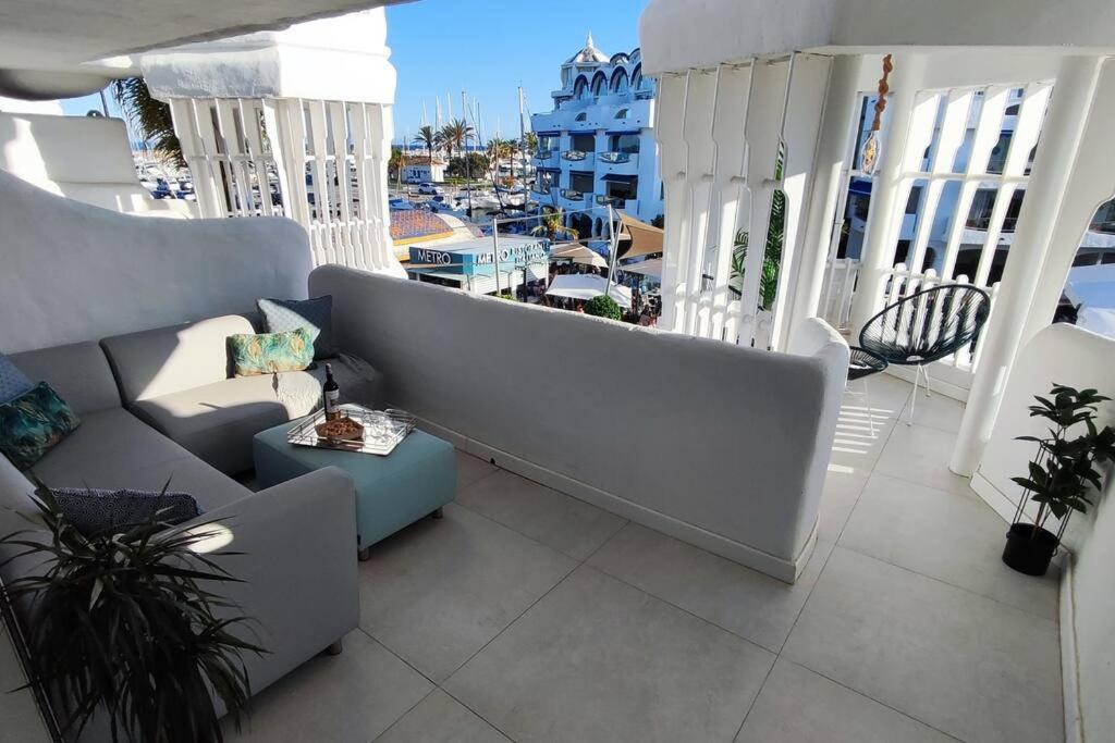 Puerto Marina Luxury 2Bdr Apartment With Sea View 贝纳尔马德纳 外观 照片
